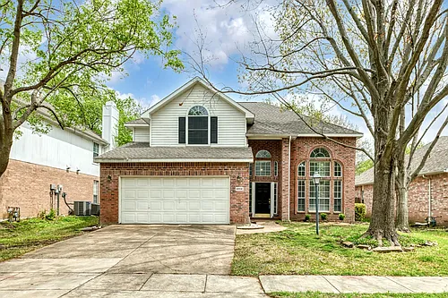 6804 Ashmont Dr Photo 1