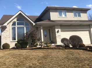 15249 S Fieldview Ct, Lockport, IL 60441