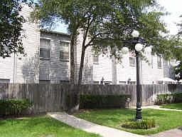 1st image of 17589 Red Oak Dr
