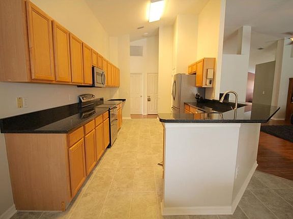 5th image of 13826 Chandron Dr