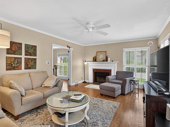 3rd image of 6605 Forest Ct