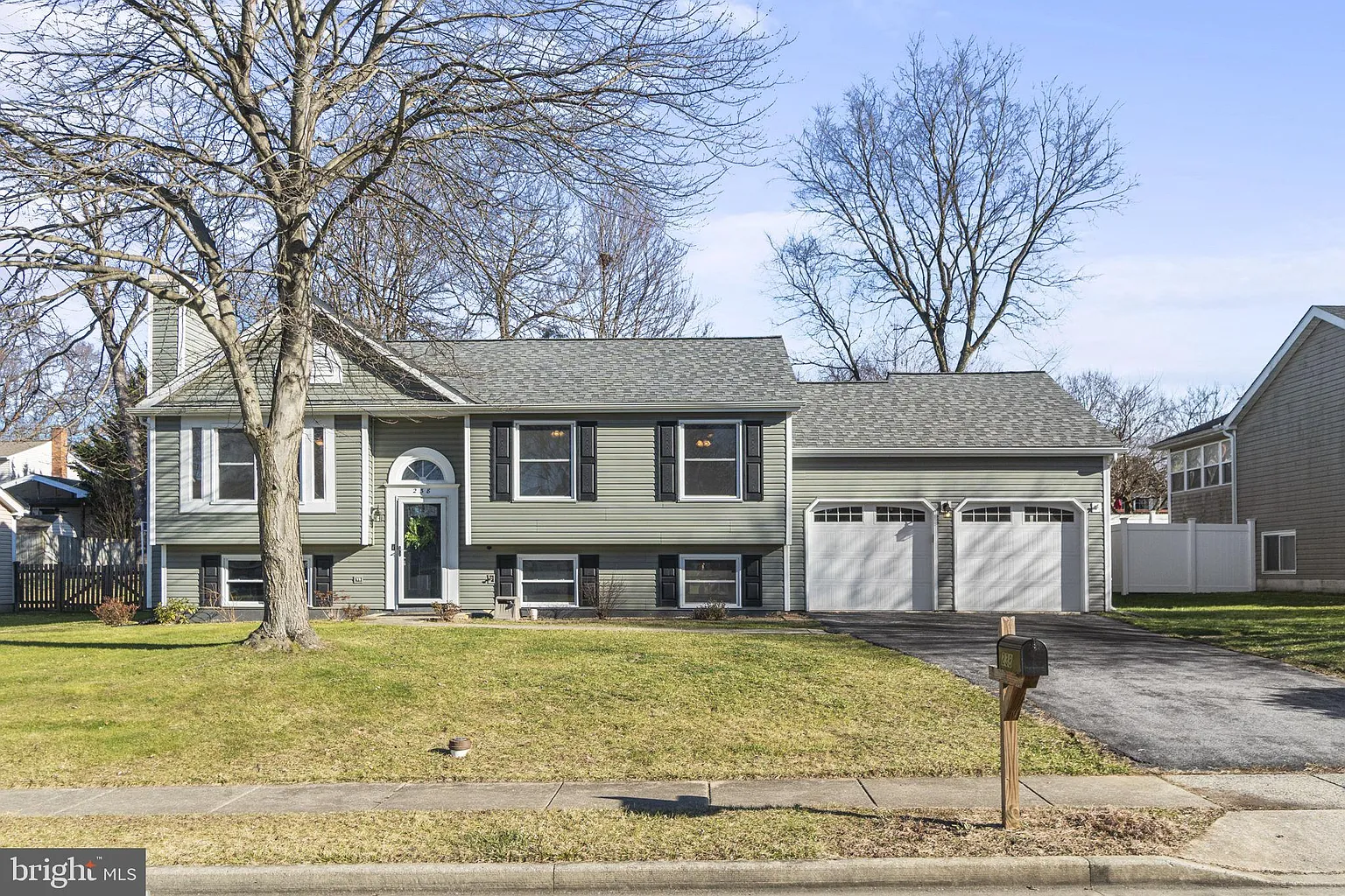 238 Diamond Dr photo 1