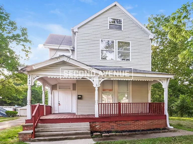 8346 Anthony Wayne Ave — Photo 1