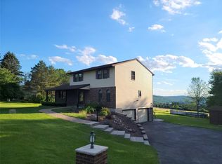 227 Knight Rd, Vestal, NY 13850