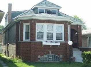 9646 S Calumet Ave, Chicago, IL 60628