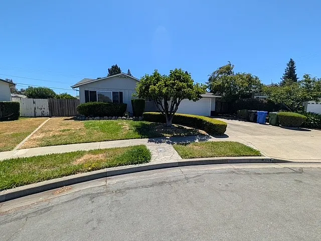 4320 Gertrude Dr — Photo 3