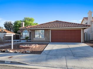 7113 Sixshooter Dr, Las Vegas, NV 89119