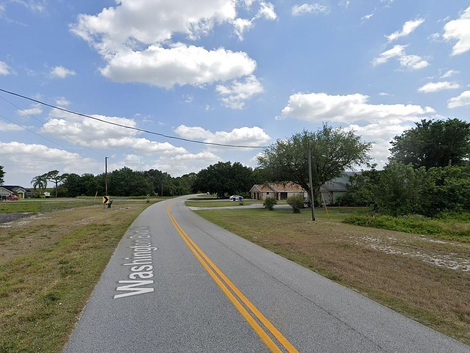 2nd image of 803 Washington Boulevard NE