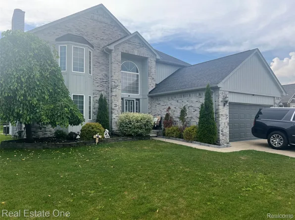 36339 Cecilia Dr, Sterling Heights, MI 48312