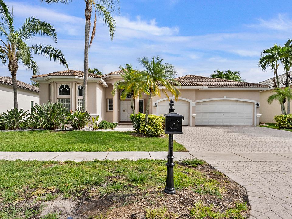 1st image of 9641 Parkview Avenue