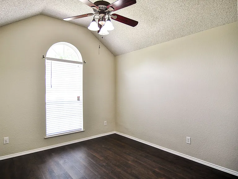 3960 Bexhill Dr — Photo 16
