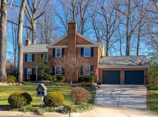 7713 Masters Dr, Rockville, MD 20854