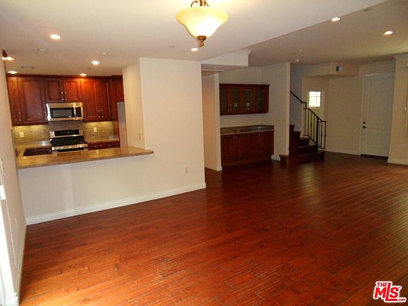 4th image of 1120 21st St Unit 3