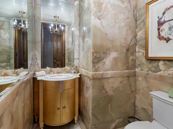 117 East 57th Street image 34 of 44