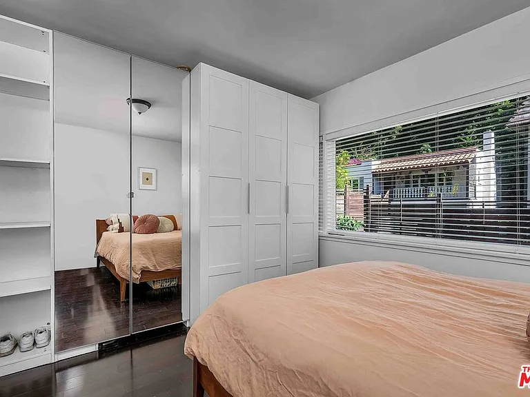 9859 Easton Dr — Photo 19