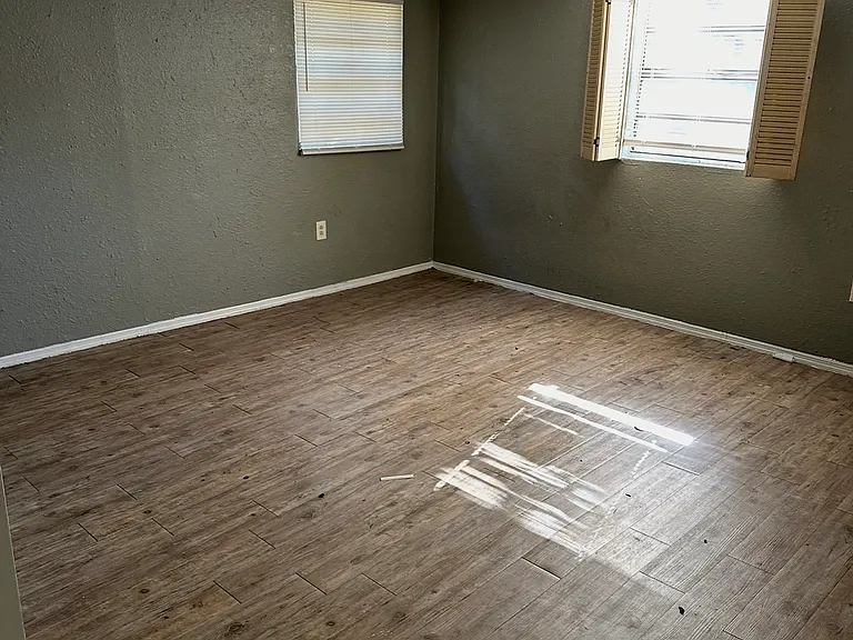 816 E Baker St #B — Photo 4