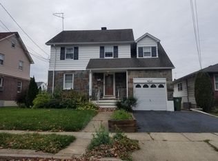821 Laurita St, Linden, NJ 07036