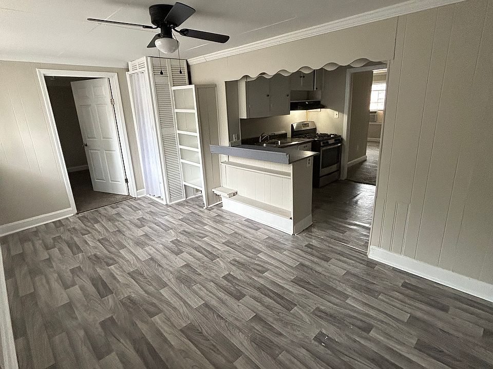 1st image of 3318 Goldenrod St
