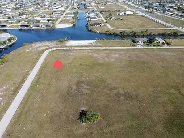 825 NW 33rd Ave, Cape Coral, FL 33993