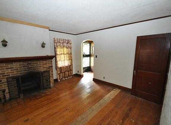 4th image of 2338 Vollintine Ave