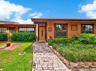 2311 Peach Ct, Pembroke Pines, FL 33026