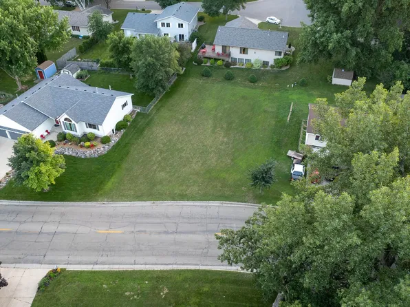 2025 Greenwood Dr, Albert Lea, MN 56007