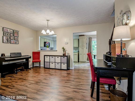 4th image of 3714 Broomsedge Ct