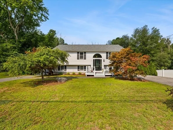 635 Dighton Ave, Taunton, MA 02780