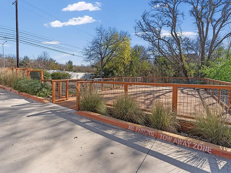 4020 Airport Blvd #7 — Photo 34