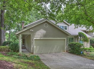 6401 Brookbury Ct, Charlotte, NC 28226