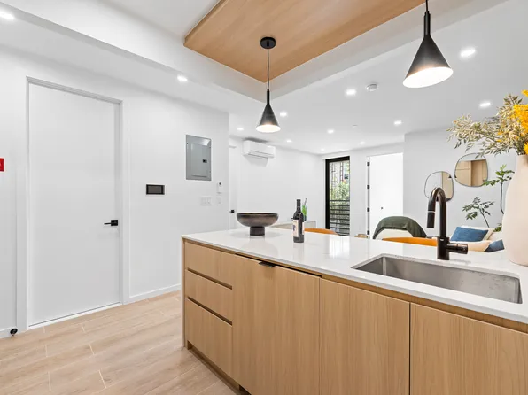 366 Harman Street image 18 of 54