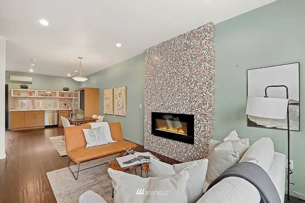 3 bed, 1510 sqft, $3,400 — Photo 3