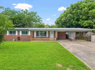 18 Cambridge Ave, Pensacola, FL 32534