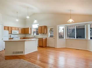 21945 E Lake Pl, Aurora, CO 80015