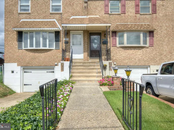 10216 W Keswick Rd, Philadelphia, PA 19114
