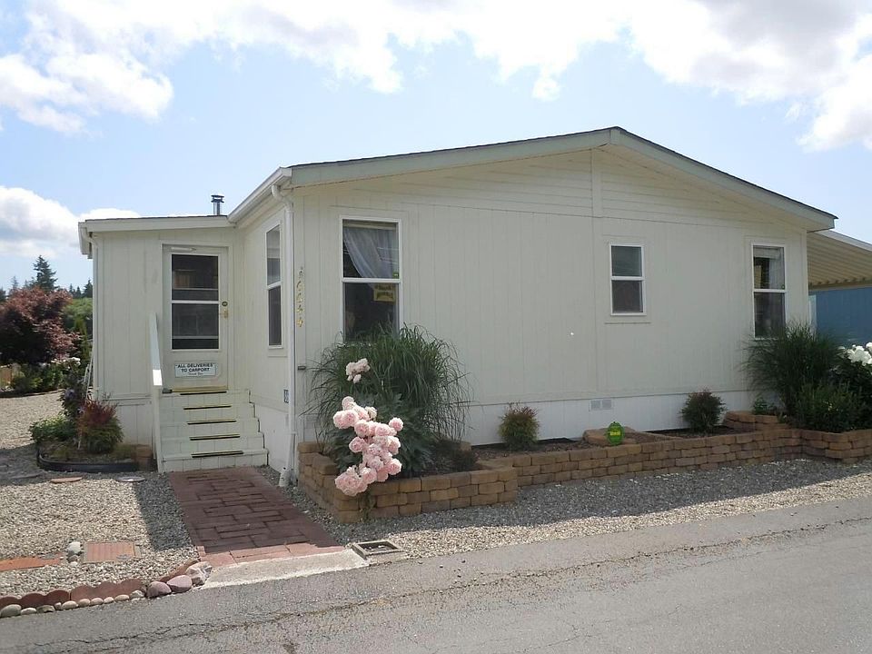 1st image of 6644 Capricorn Ln NE