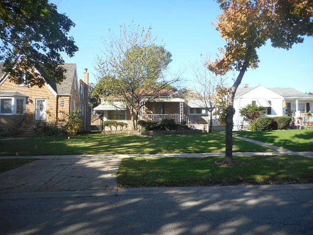 1st image of 5044 N Oconto Ave