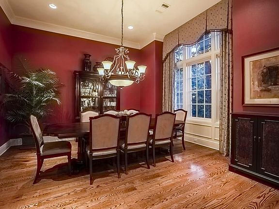 4th image of 2711 Mark Twain Ct