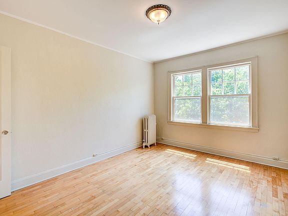 4th image of 2067 Dayton Ave #6