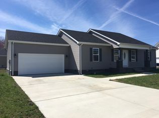 229 Williamsburg Cir, Tullahoma, TN 37388