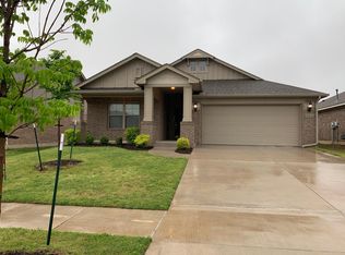 10436 NW 35th St, Yukon, OK 73099