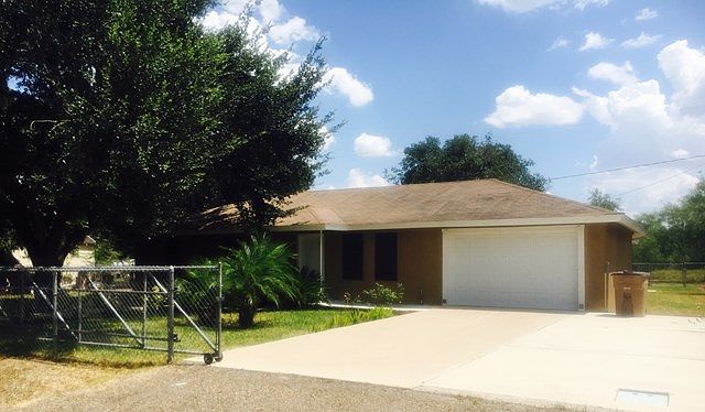 1st image of 1402 Village Dr