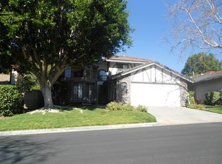 2655 Victoria Park Dr, Riverside, CA 92506