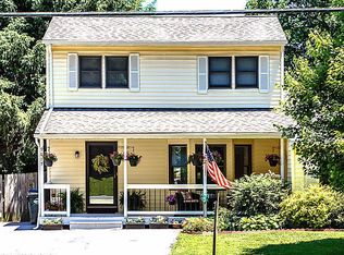 9617 Old Six Mile Ln, Jeffersontown, KY 40299