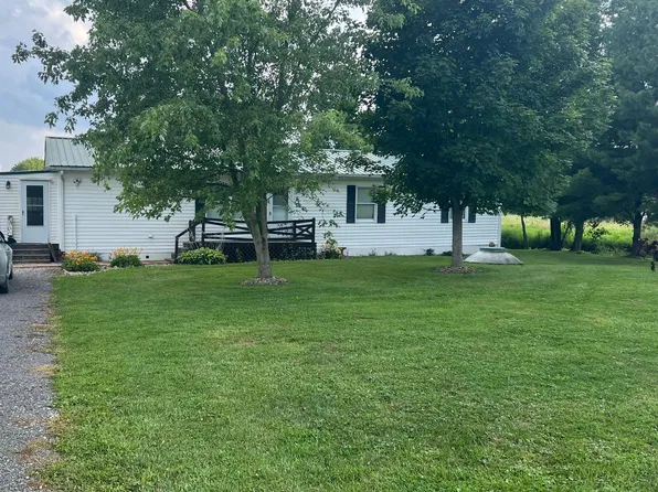 3812 New Hudson Rd, Orwell, OH 44076