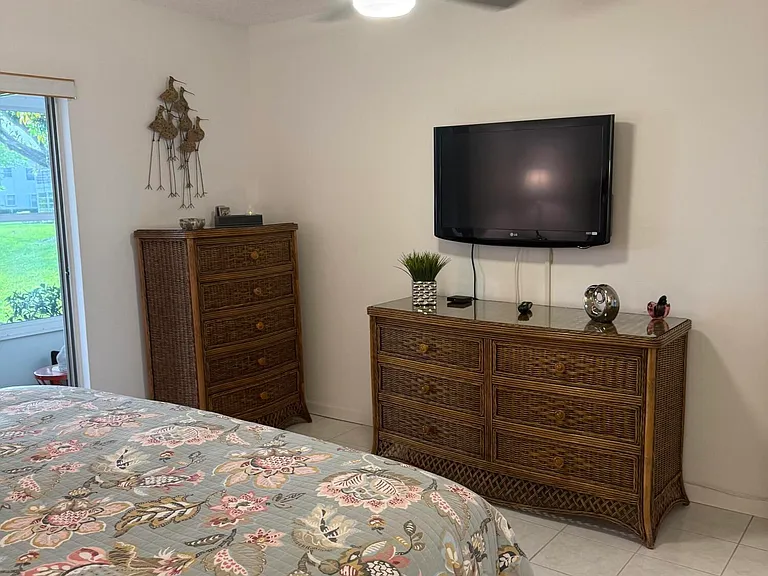 146 Somerset H #146-H — Photo 11