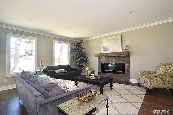 5th image of 58 Florence Dr