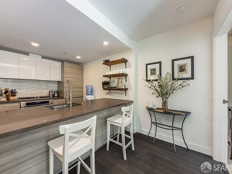 708 Long Bridge St #404 — Photo 17
