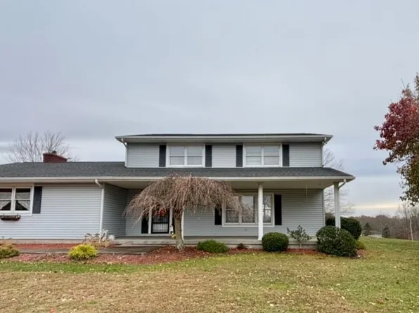1181 Lantern Dr, East Liverpool, OH 43920