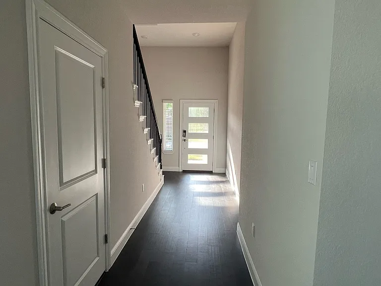 15501 Ellinger Dr — Photo 5